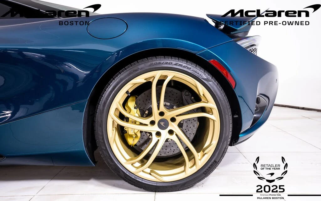 2025 McLaren 750S Spider - Image 15 of 26