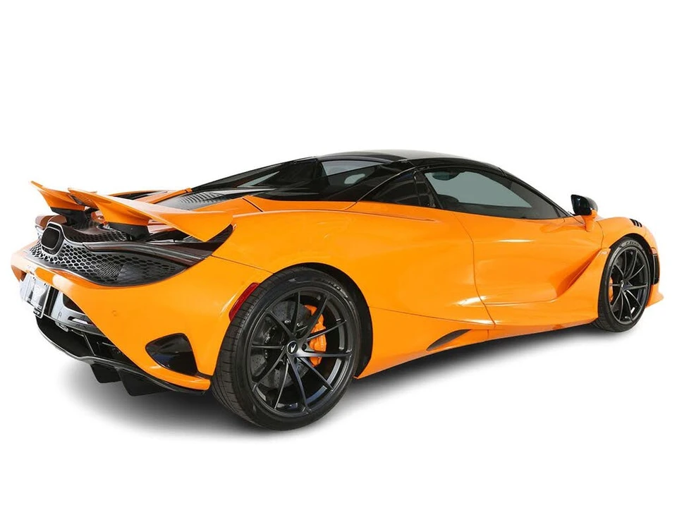 2025 McLaren 750S Spider - Image 16 of 31