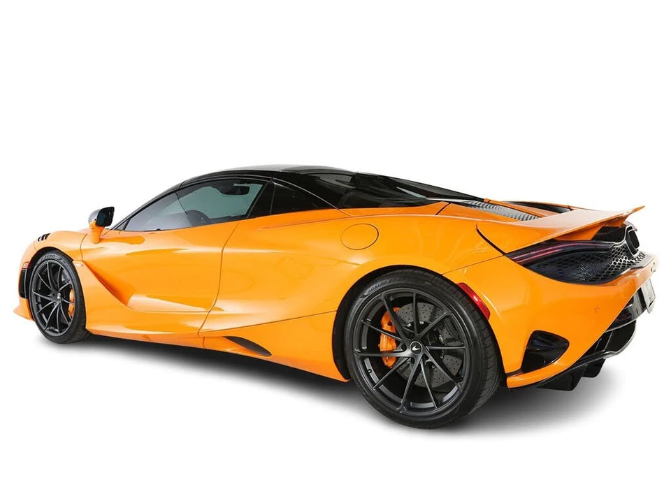 2025 McLaren 750S Spider - Image 13 of 31