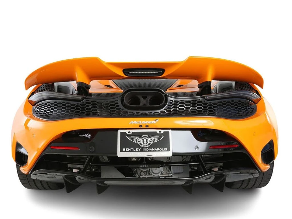 2025 McLaren 750S Spider - Image 14 of 31