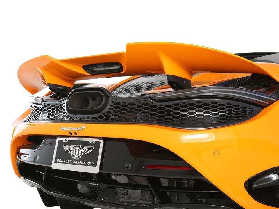 2025 McLaren 750S Spider - Image 15 of 31