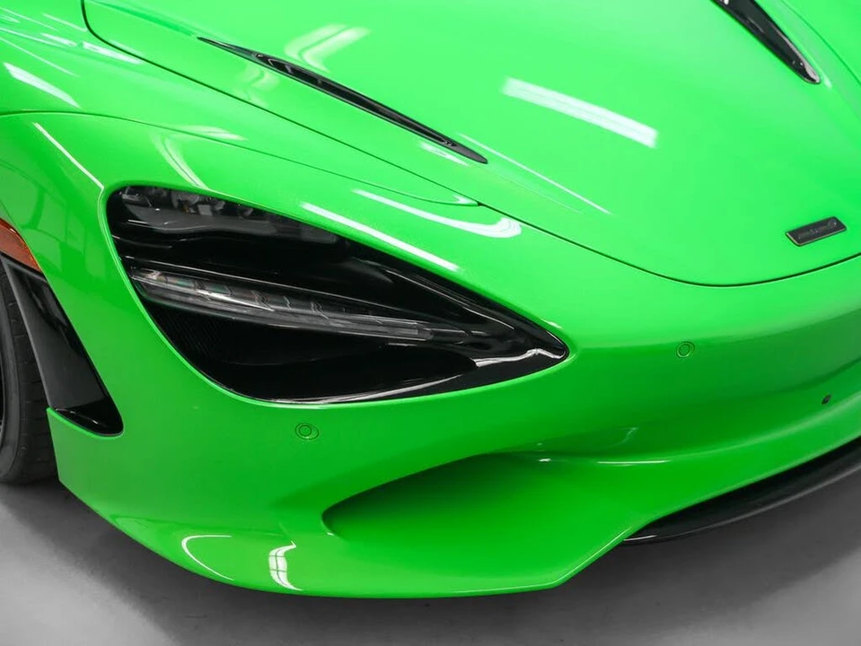 2025 McLaren 750S Spider - Image 4 of 31