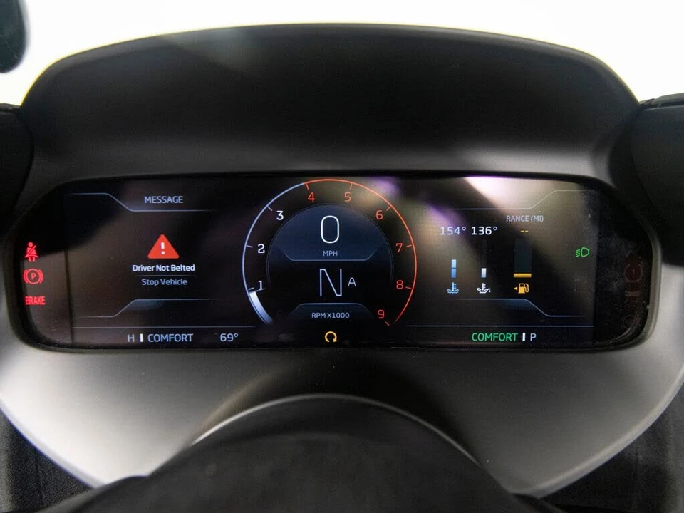 2025 McLaren 750S Spider - Image 18 of 31