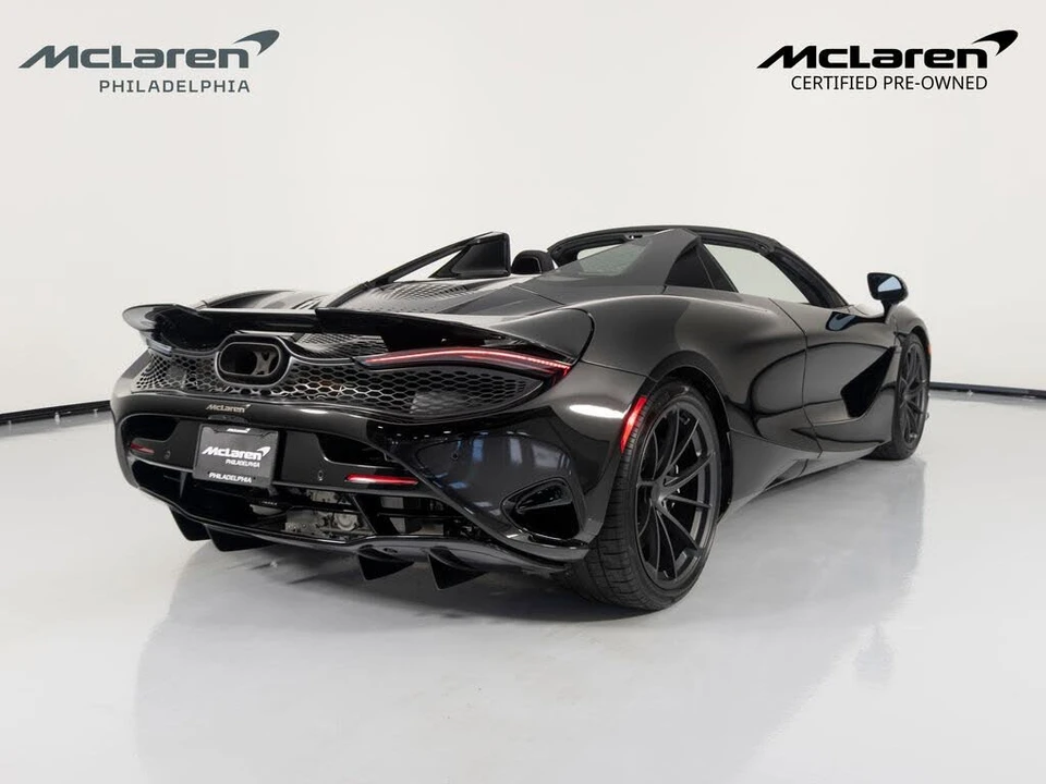 2025 McLaren 750S Spider - Image 6 of 31