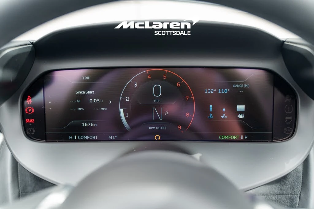 2025 McLaren 750S Spider - Image 14 of 30