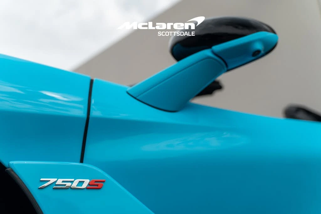 2025 McLaren 750S Spider - Image 21 of 30