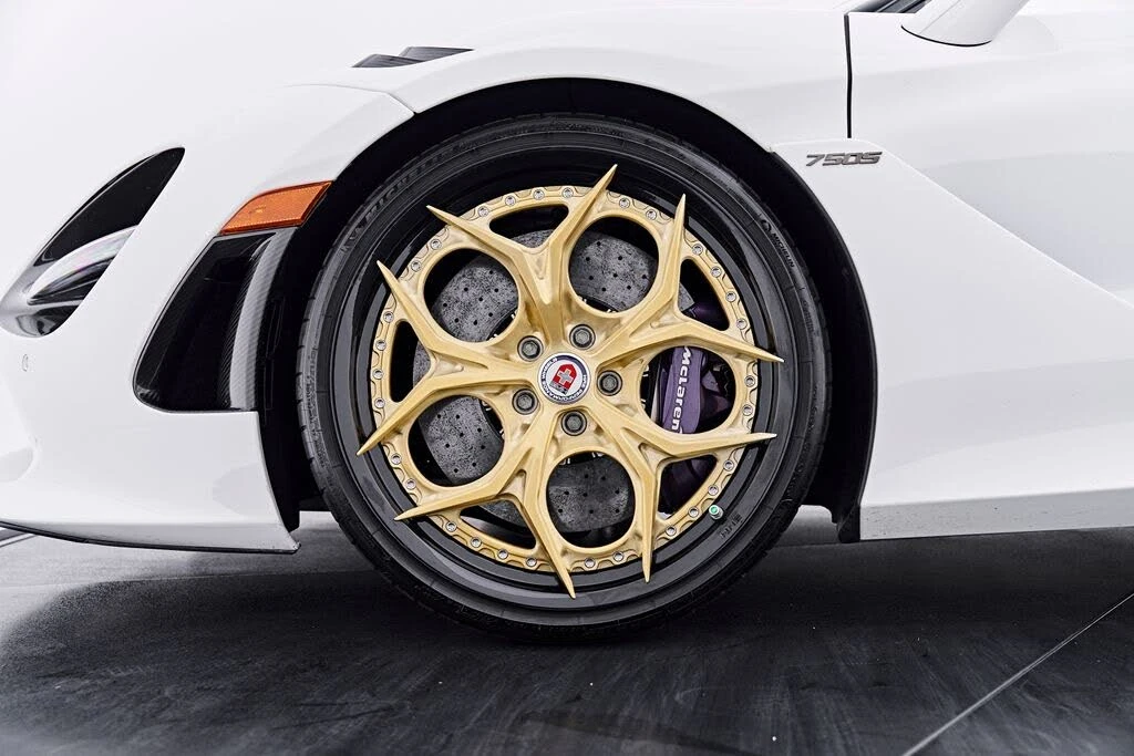 2025 McLaren 750S Spider - Image 3 of 31