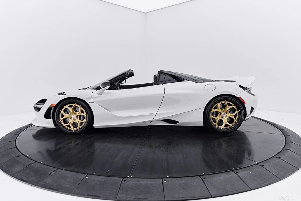 2025 McLaren 750S Spider - Image 16 of 31