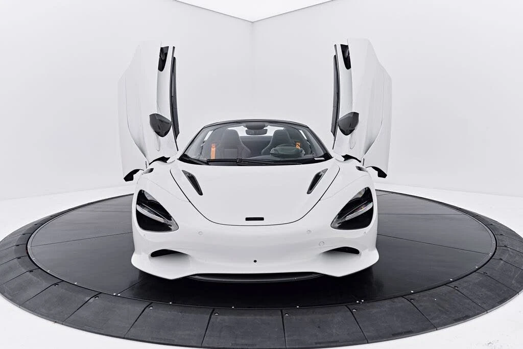 2025 McLaren 750S Spider - Image 23 of 31
