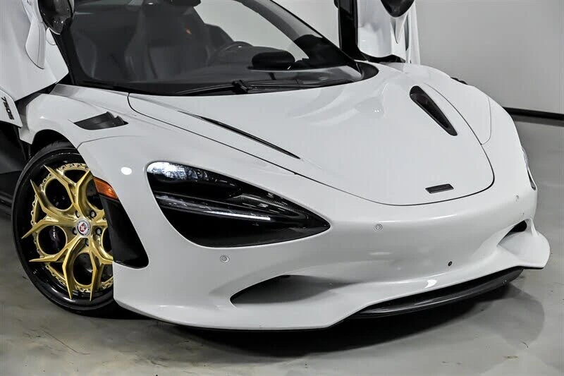 2025 McLaren 750S Spider - Image 2 of 31