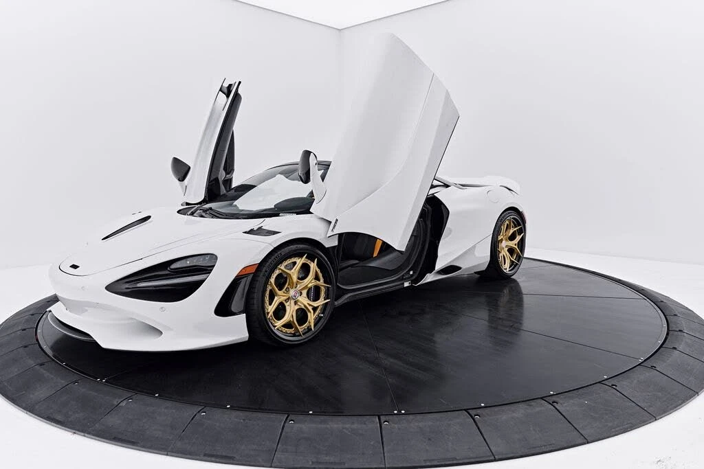 2025 McLaren 750S Spider - Image 24 of 31
