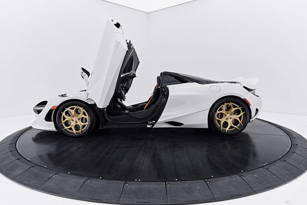2025 McLaren 750S Spider - Image 25 of 31