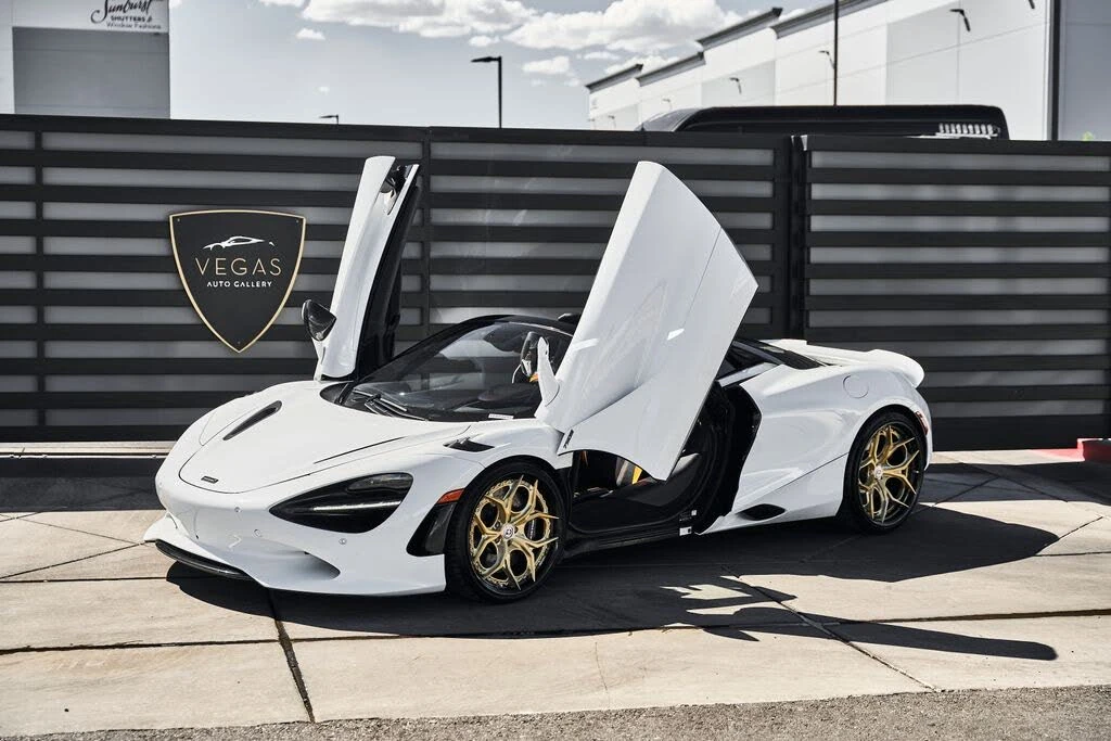 2025 McLaren 750S Spider - Image 6 of 31
