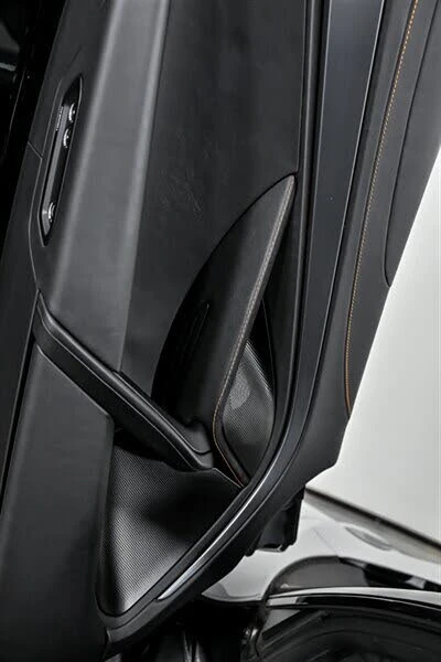 2025 McLaren 750S Spider - Image 18 of 31