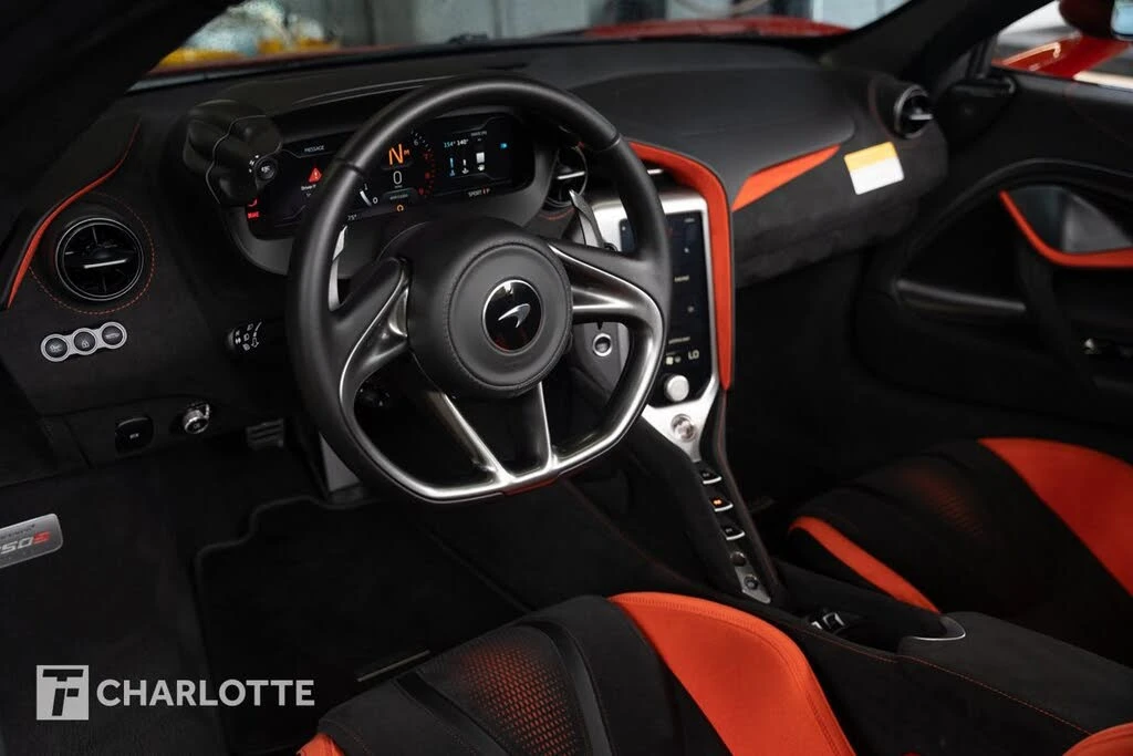 2025 McLaren 750S Spider - Image 22 of 31