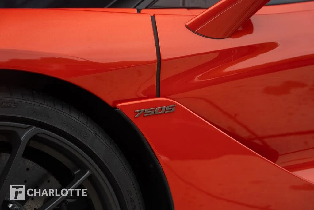 2025 McLaren 750S Spider - Image 9 of 31