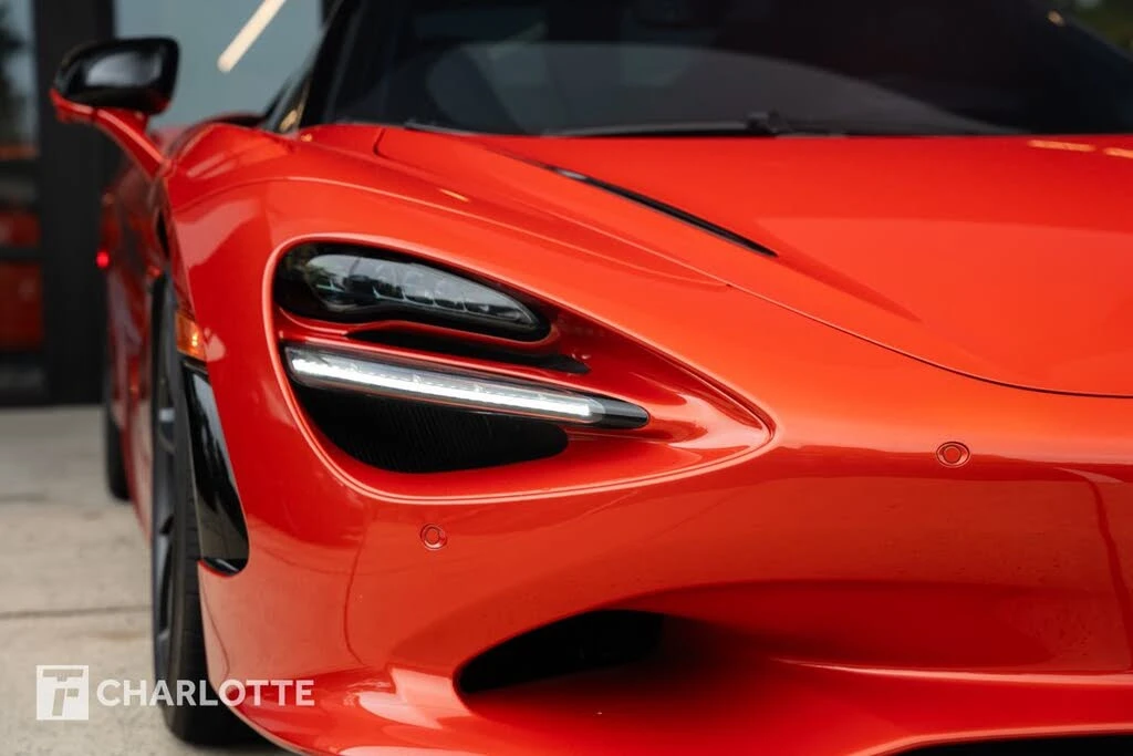 2025 McLaren 750S Spider - Image 4 of 31