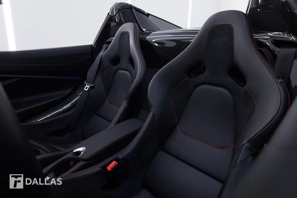 2025 McLaren 750S Spider - Image 3 of 4
