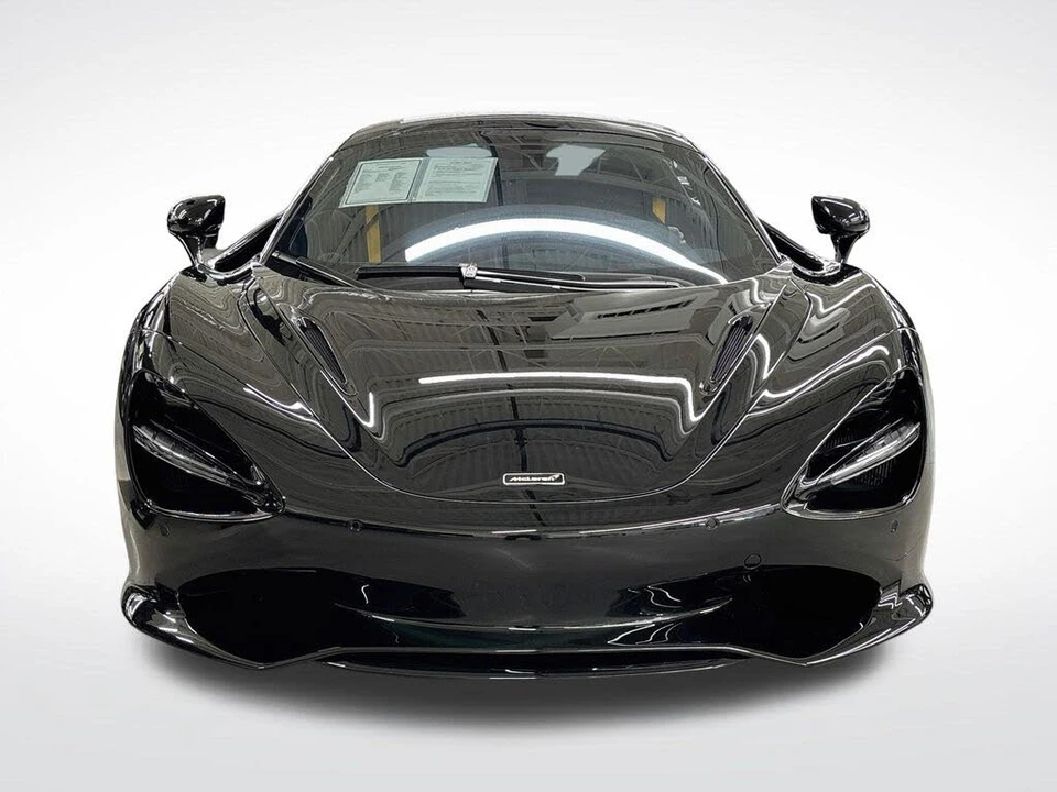 2025 McLaren 750S Spider - Image 8 of 29
