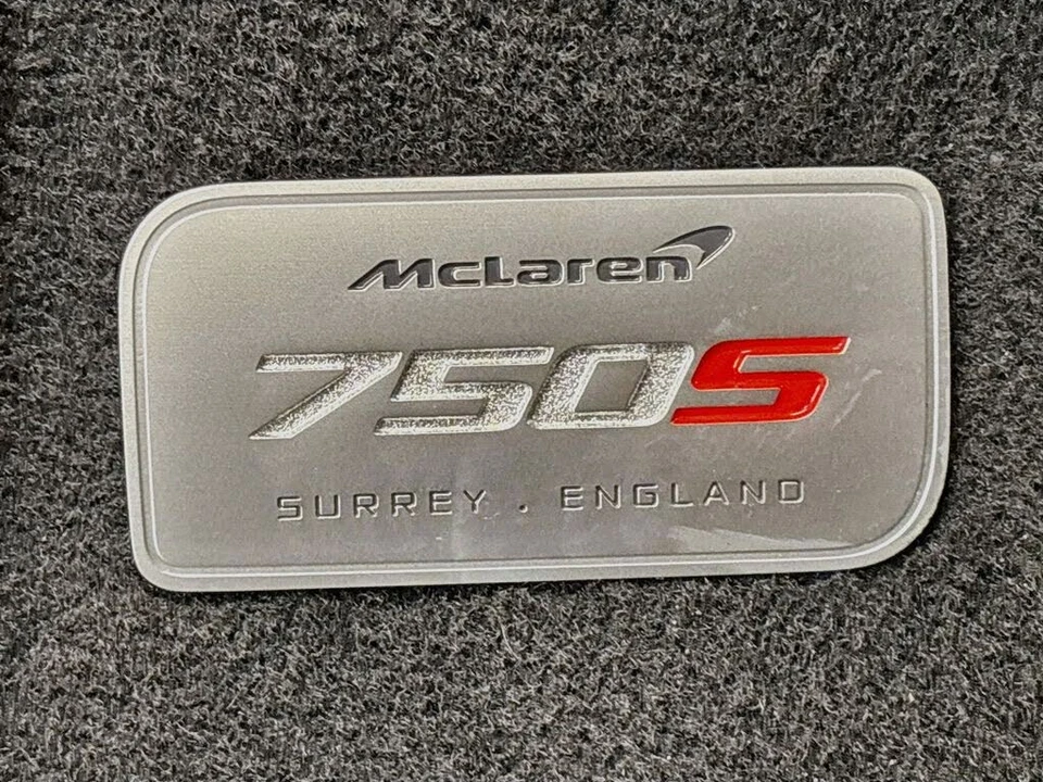 2025 McLaren 750S Spider - Image 21 of 29