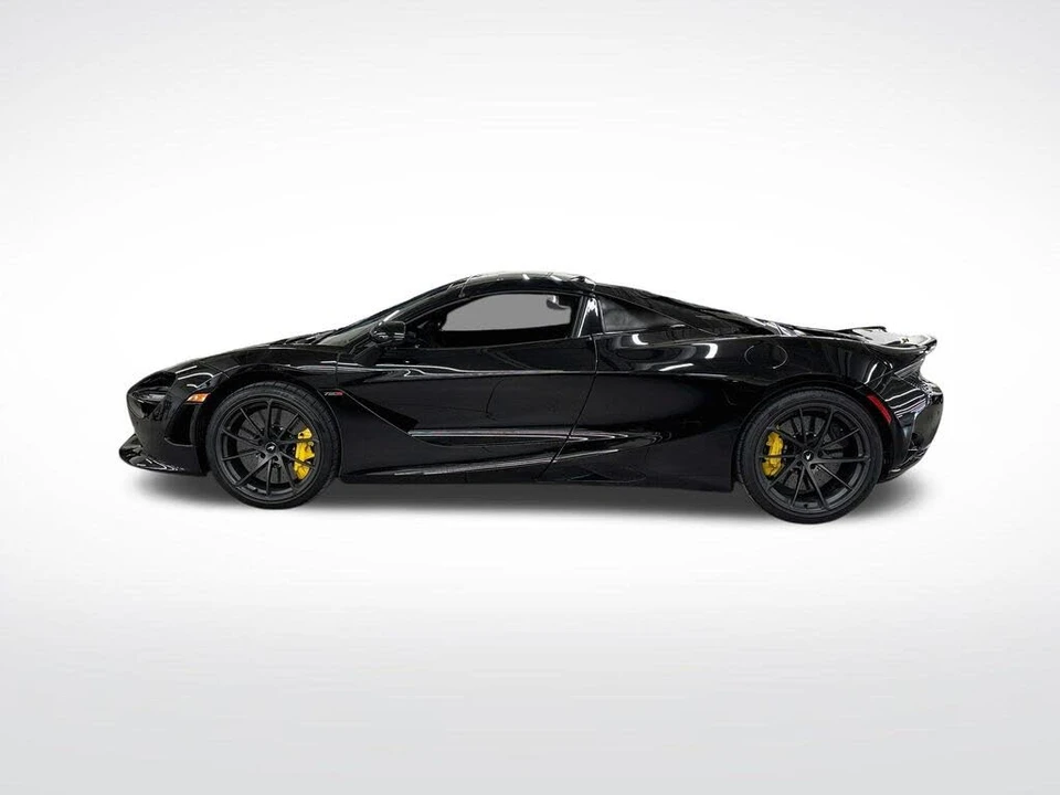 2025 McLaren 750S Spider - Image 2 of 29