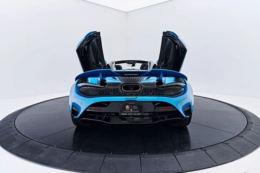 2025 McLaren 750S Spider - Image 30 of 31