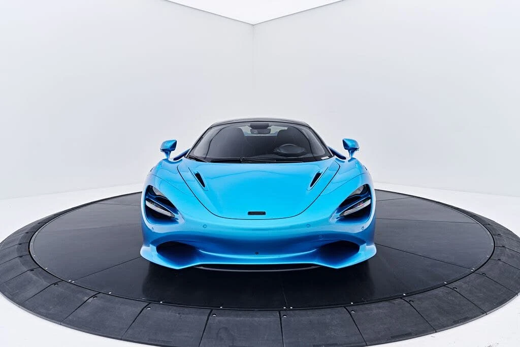 2025 McLaren 750S Spider - Image 18 of 31