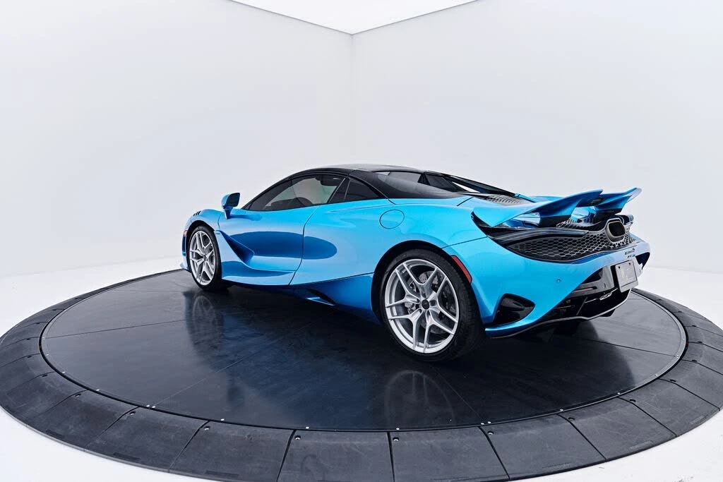 2025 McLaren 750S Spider - Image 13 of 31
