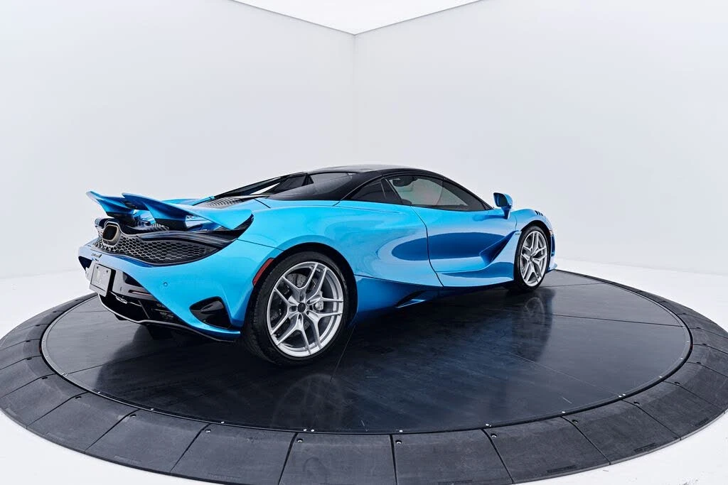 2025 McLaren 750S Spider - Image 15 of 31