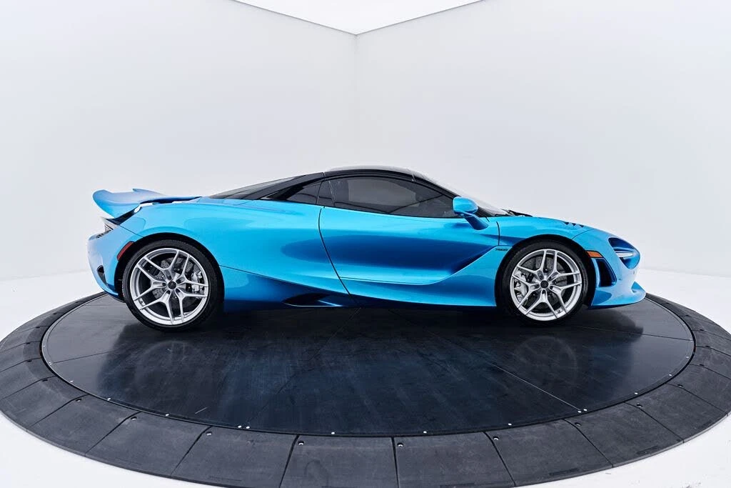 2025 McLaren 750S Spider - Image 16 of 31