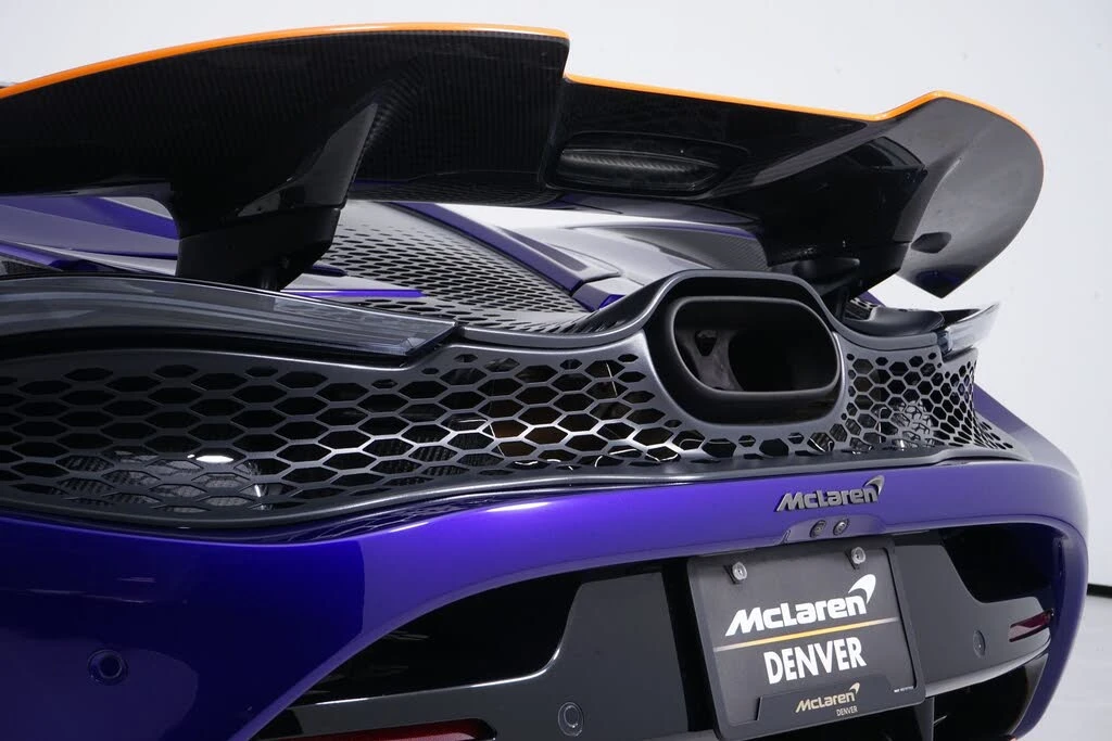 2025 McLaren 750S Spider - Image 19 of 28