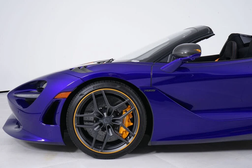 2025 McLaren 750S Spider - Image 12 of 28