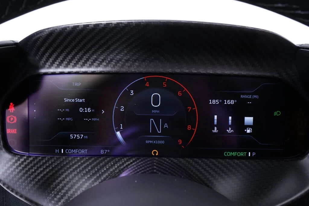 2025 McLaren 750S Spider - Image 21 of 28