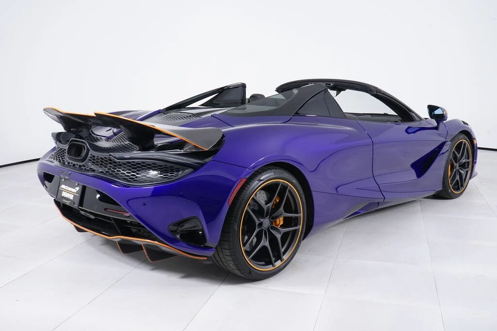 2025 McLaren 750S Spider - Image 7 of 28