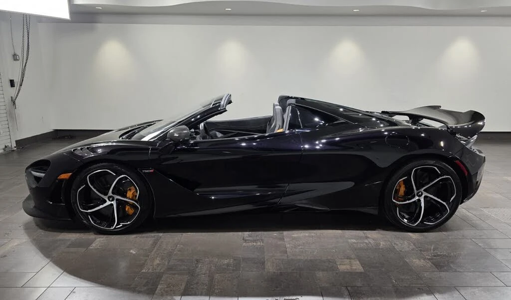 2025 McLaren 750S Spider - Image 3 of 30