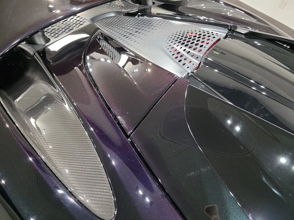 2025 McLaren 750S Spider - Image 17 of 30
