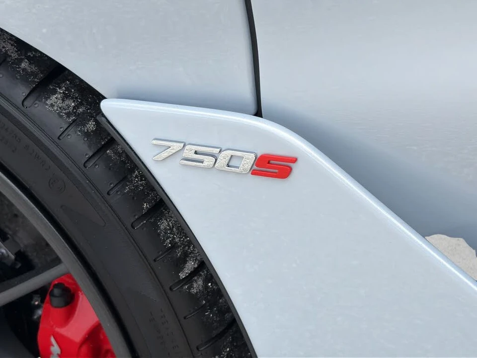 2025 McLaren 750S Spider - Image 12 of 30