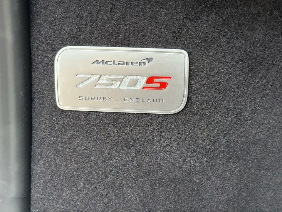 2025 McLaren 750S Spider - Image 20 of 30