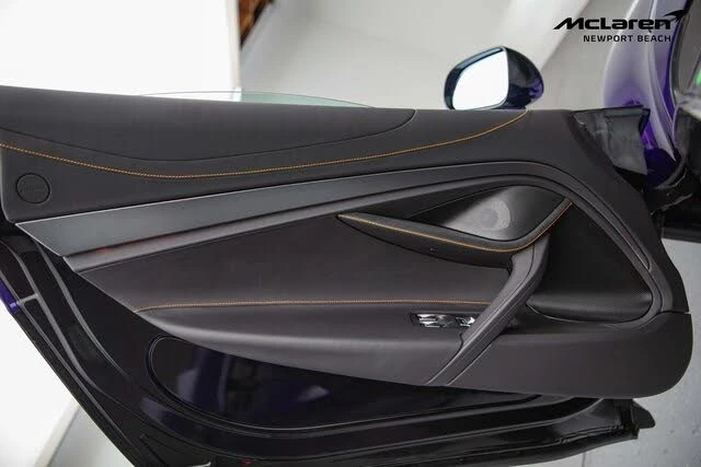 2025 McLaren 750S Spider - Image 23 of 25