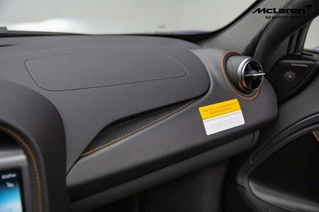 2025 McLaren 750S Spider - Image 21 of 25