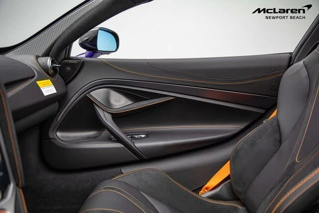 2025 McLaren 750S Spider - Image 22 of 25