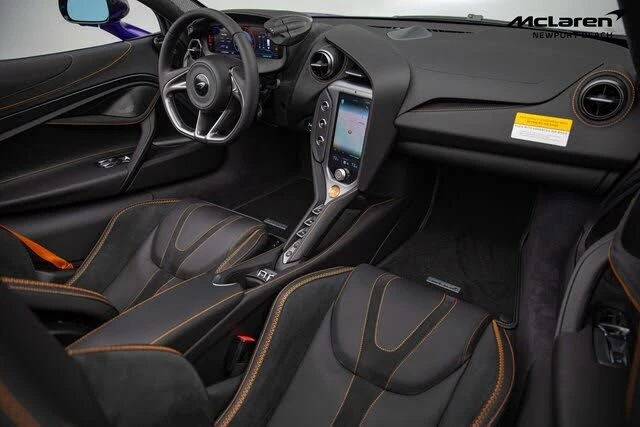 2025 McLaren 750S Spider - Image 10 of 25