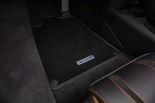 2025 McLaren 750S Spider - Image 15 of 25