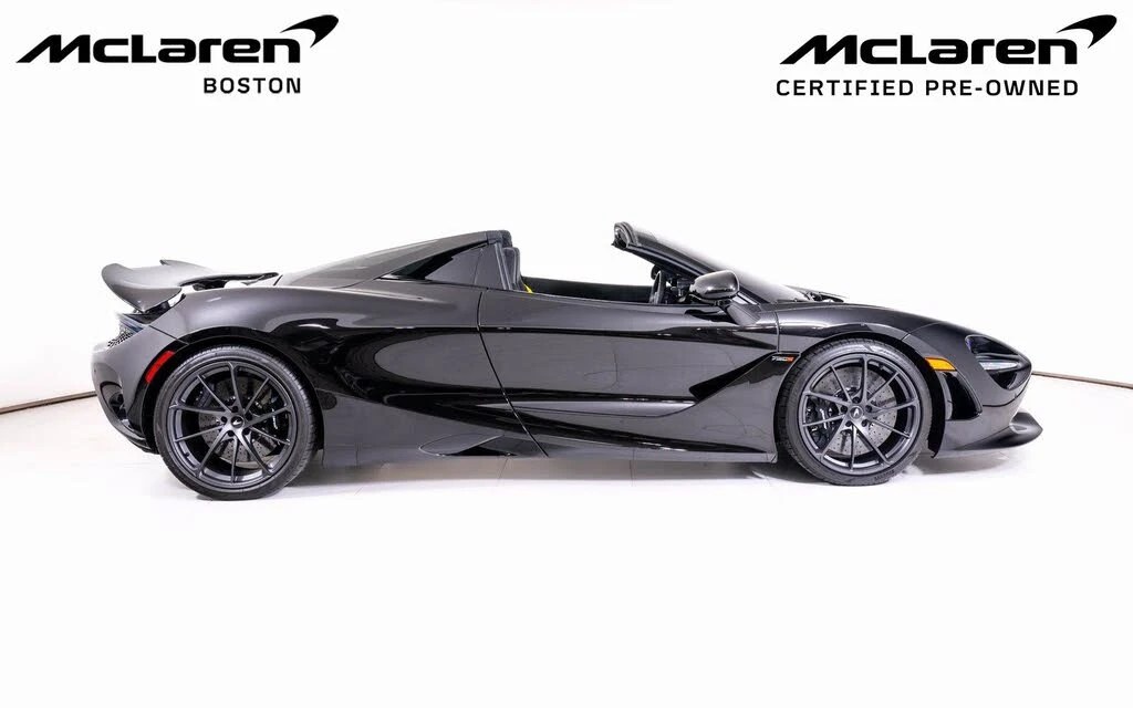 2025 McLaren 750S Spider - Image 8 of 24