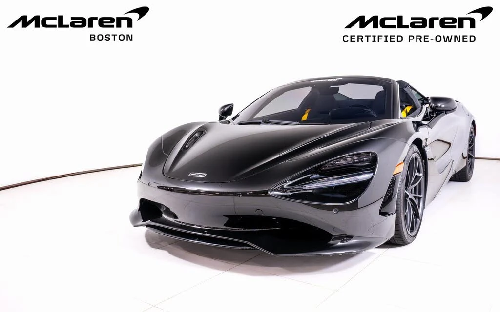 2025 McLaren 750S Spider - Image 11 of 24