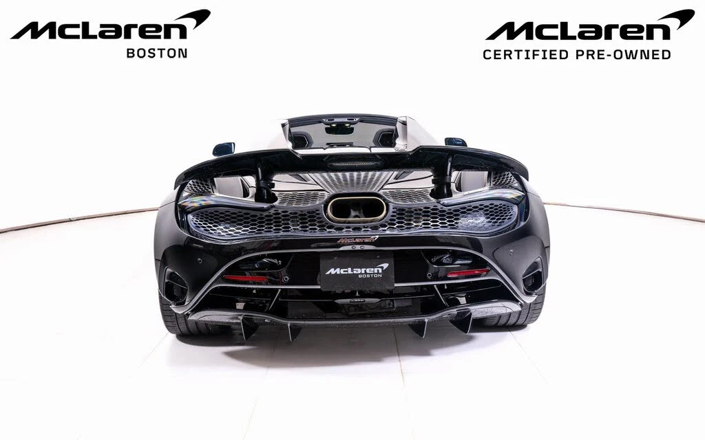 2025 McLaren 750S Spider - Image 6 of 24