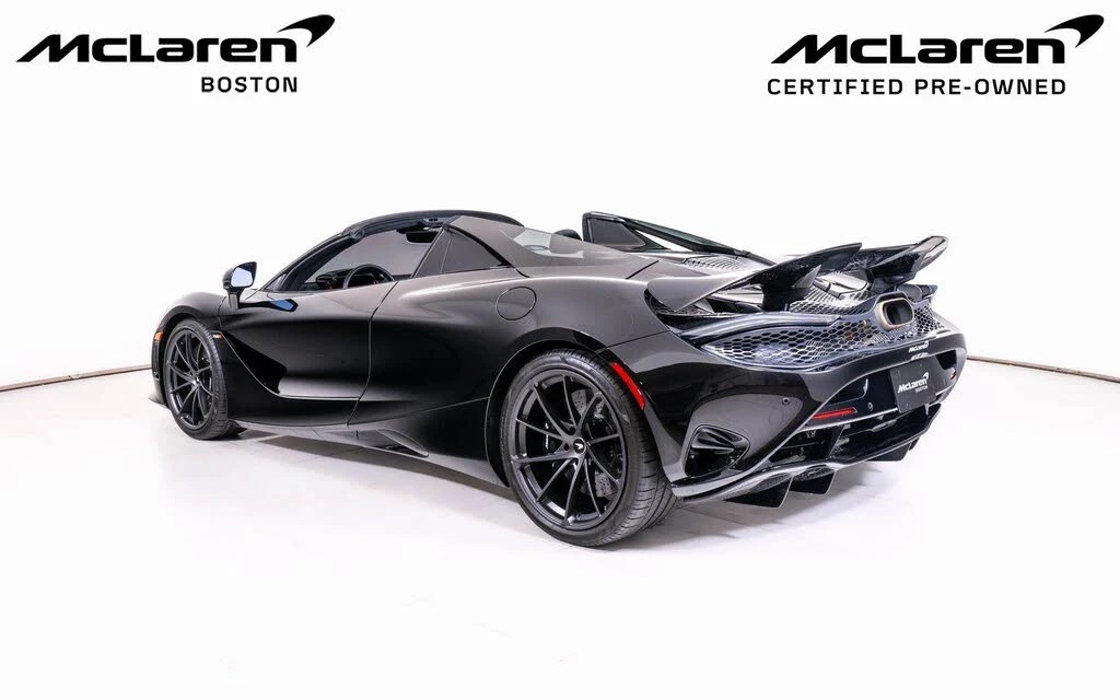 2025 McLaren 750S Spider - Image 5 of 24