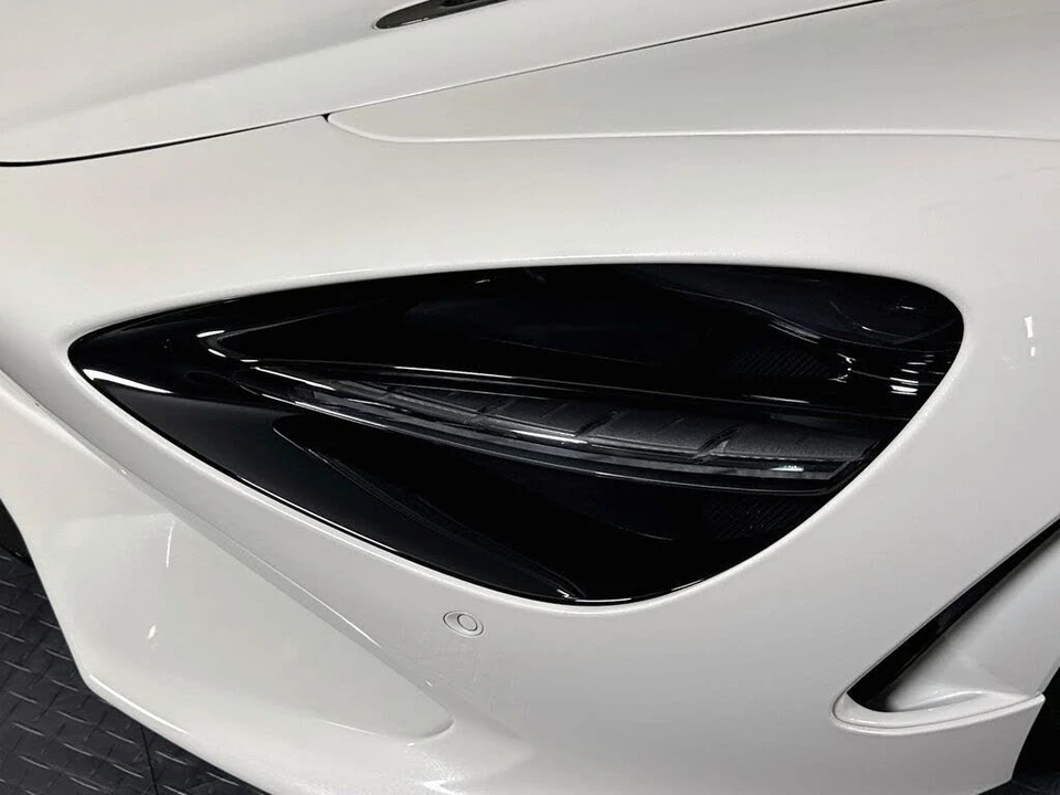 2025 McLaren 750S Spider - Image 25 of 28