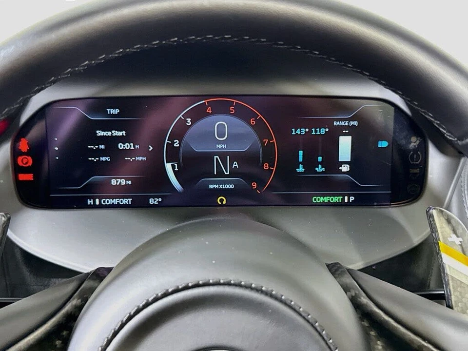 2025 McLaren 750S Spider - Image 11 of 28