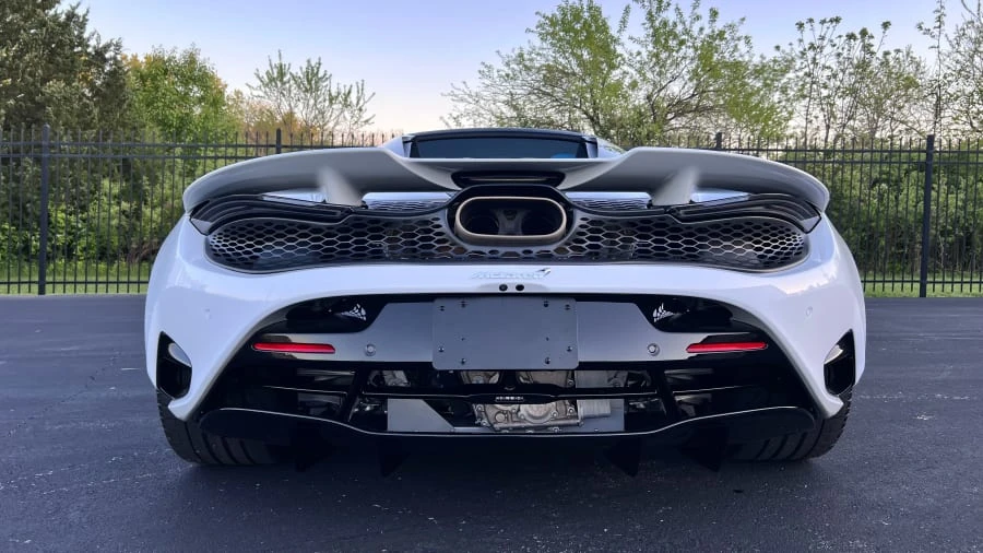 2025 McLaren 750S Spider - Image 9 of 31